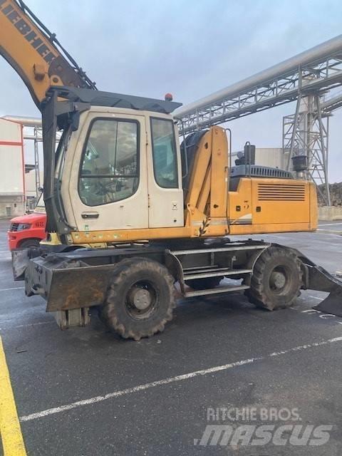 Liebherr 924C-LI Wielgraafmachines