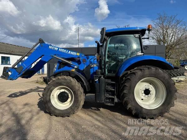 New Holland T7.210 Tractoren