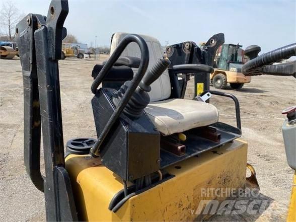 CAT CB24 Trilrolwalsen