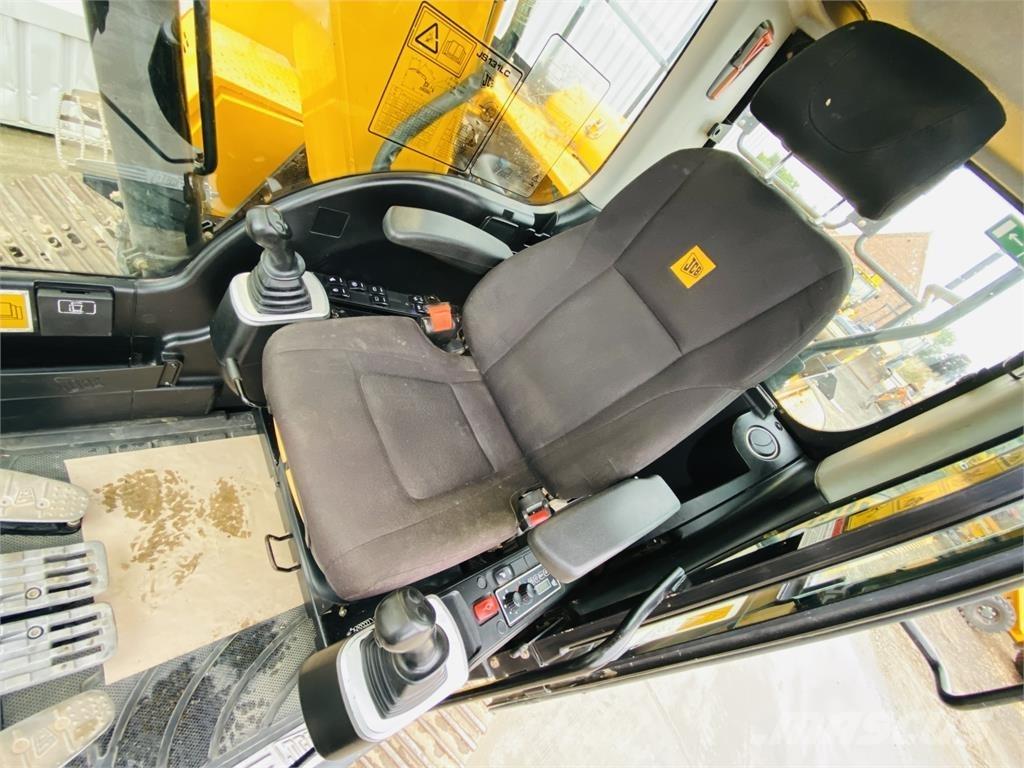 JCB JS131LC+ Rupsgraafmachines