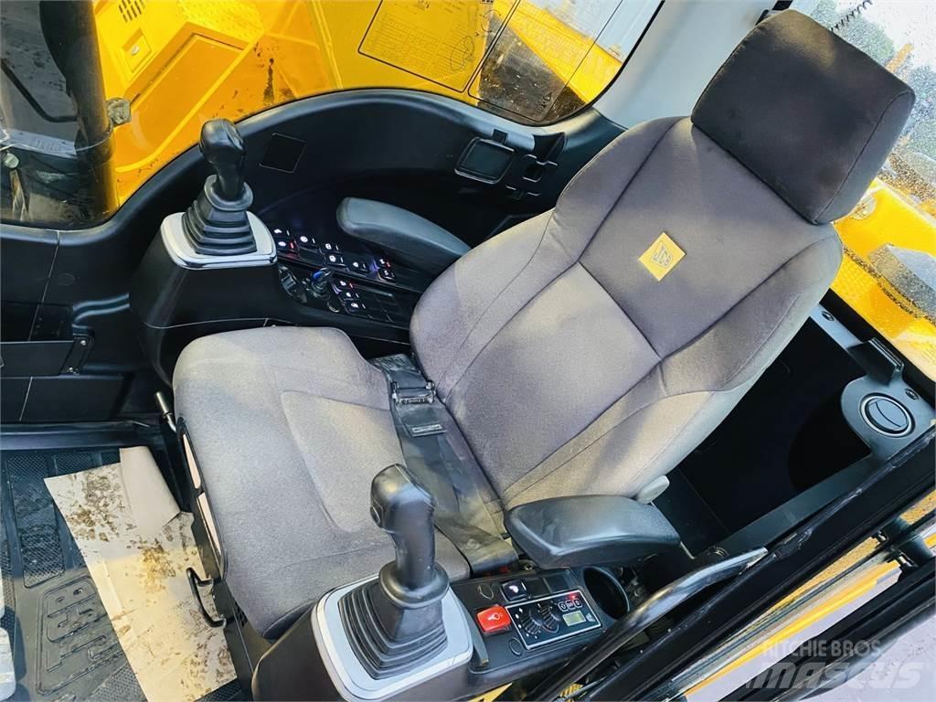 JCB JS220LC Rupsgraafmachines