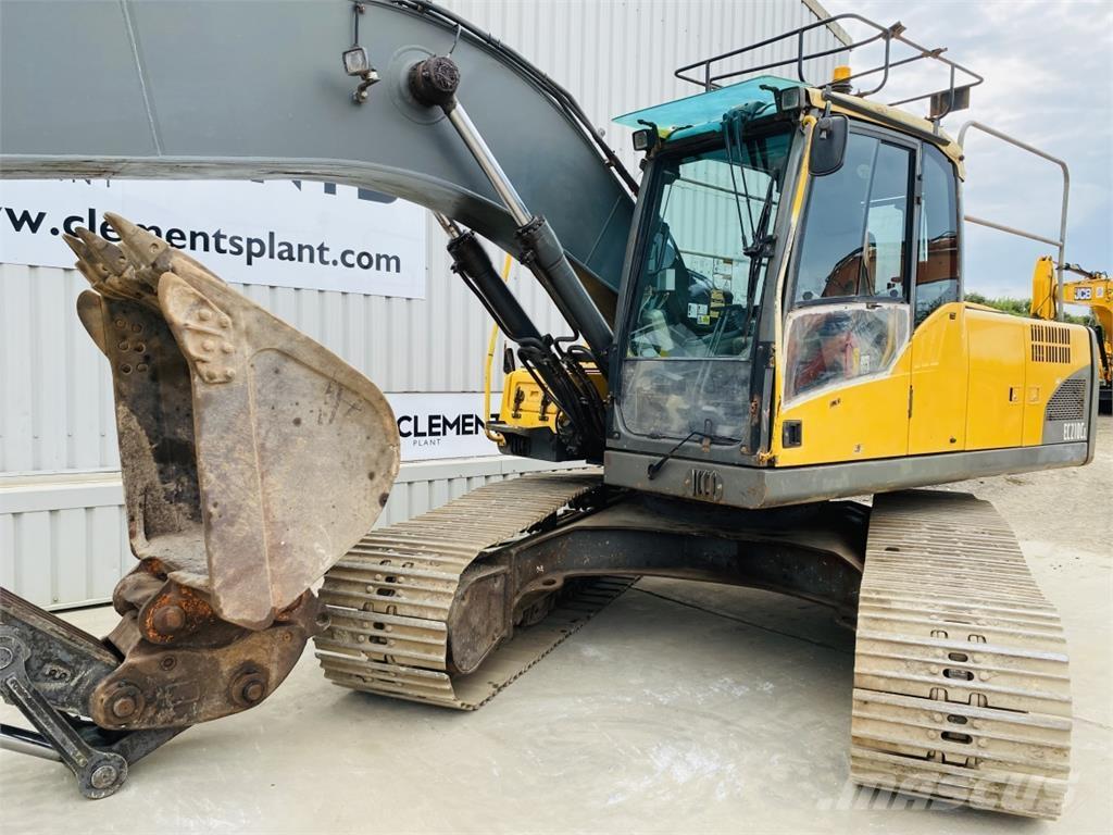 Volvo EC210CL Rupsgraafmachines