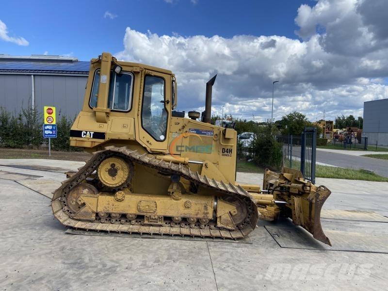 CAT D4H Rupsdozers