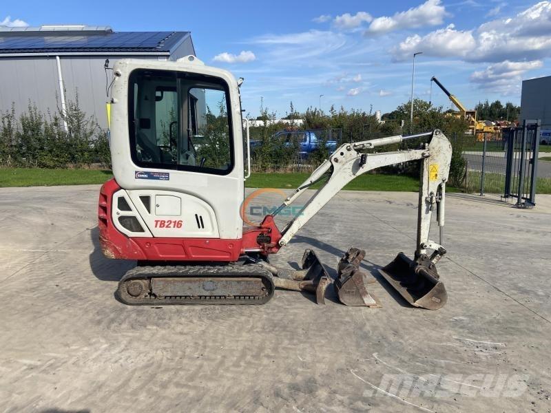 Takeuchi TB216 Wielgraafmachines