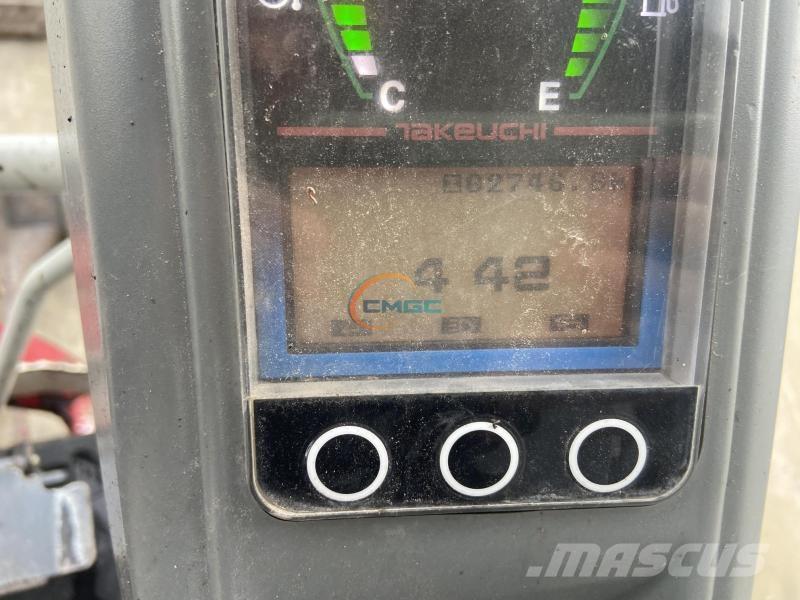 Takeuchi TB217R Wielgraafmachines