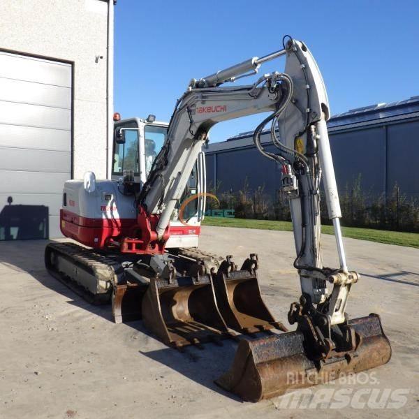 Takeuchi TB260 Wielgraafmachines