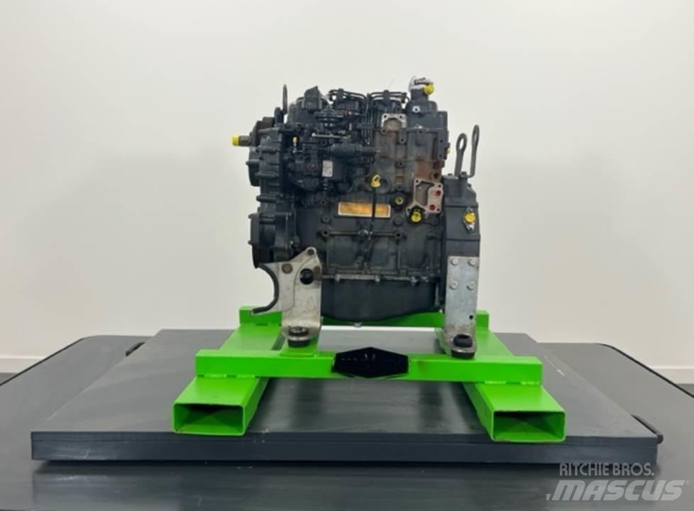 CASE 221E Motoren