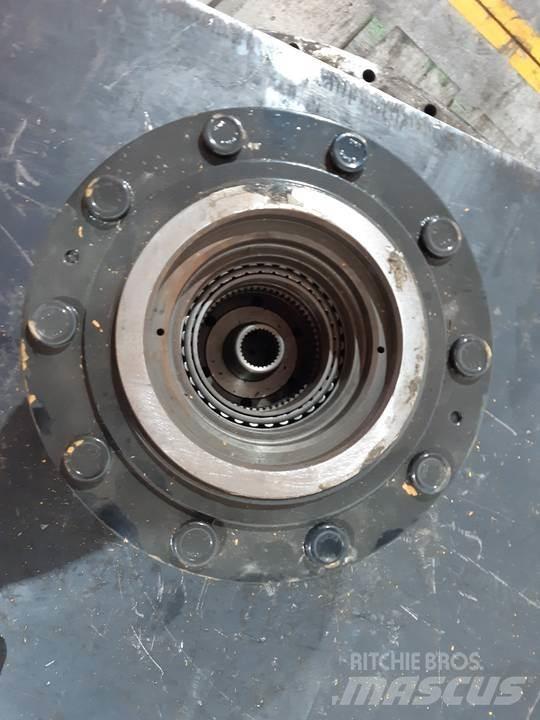 CAT 224B Transmissie