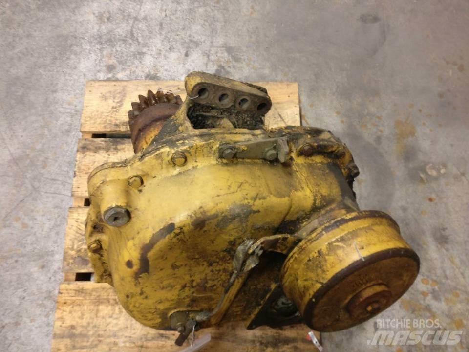 CAT 225 Transmissie