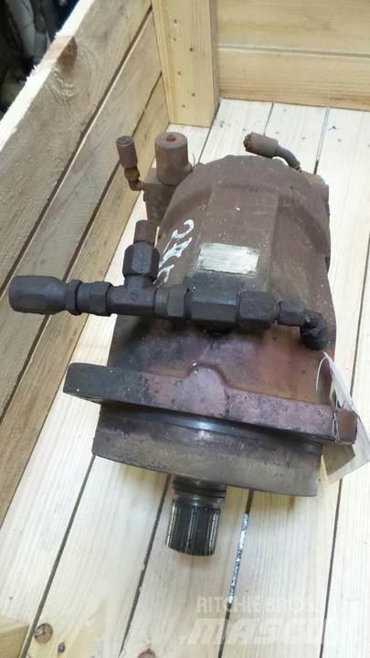 CAT 235D Hydraulics
