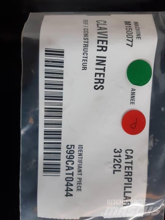 CAT 312CL Cabine en interieur