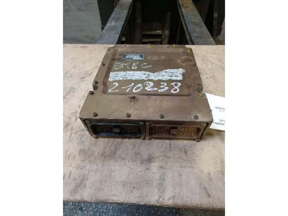 CAT 318C Cabine en interieur