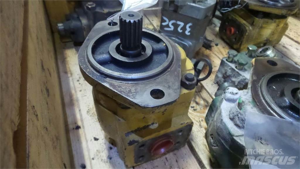 CAT 320B Hydraulics