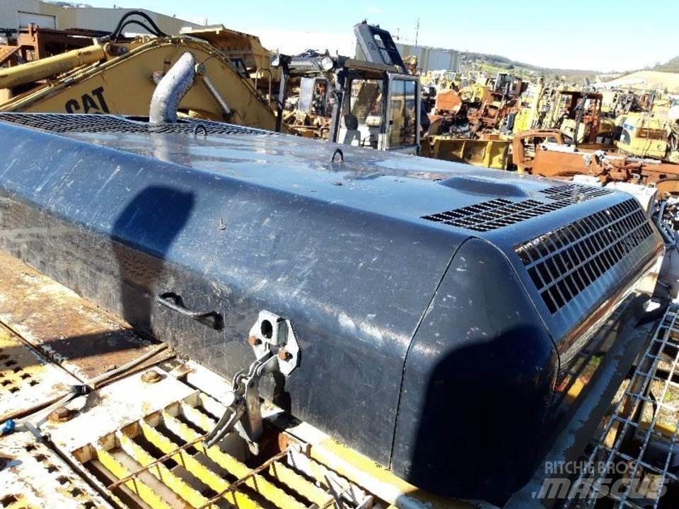 CAT 325LN Cabine en interieur