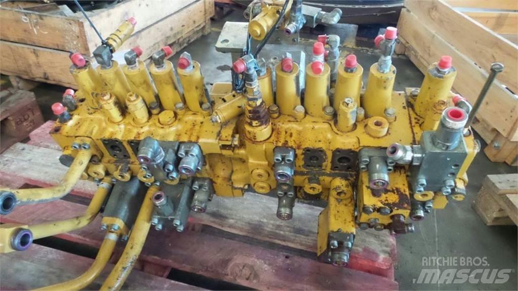CAT 330DL Hydraulics