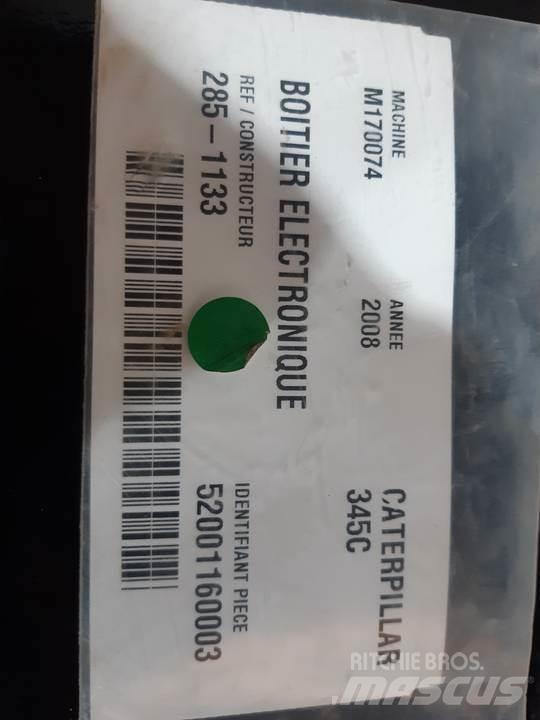 CAT 345C Cabine en interieur