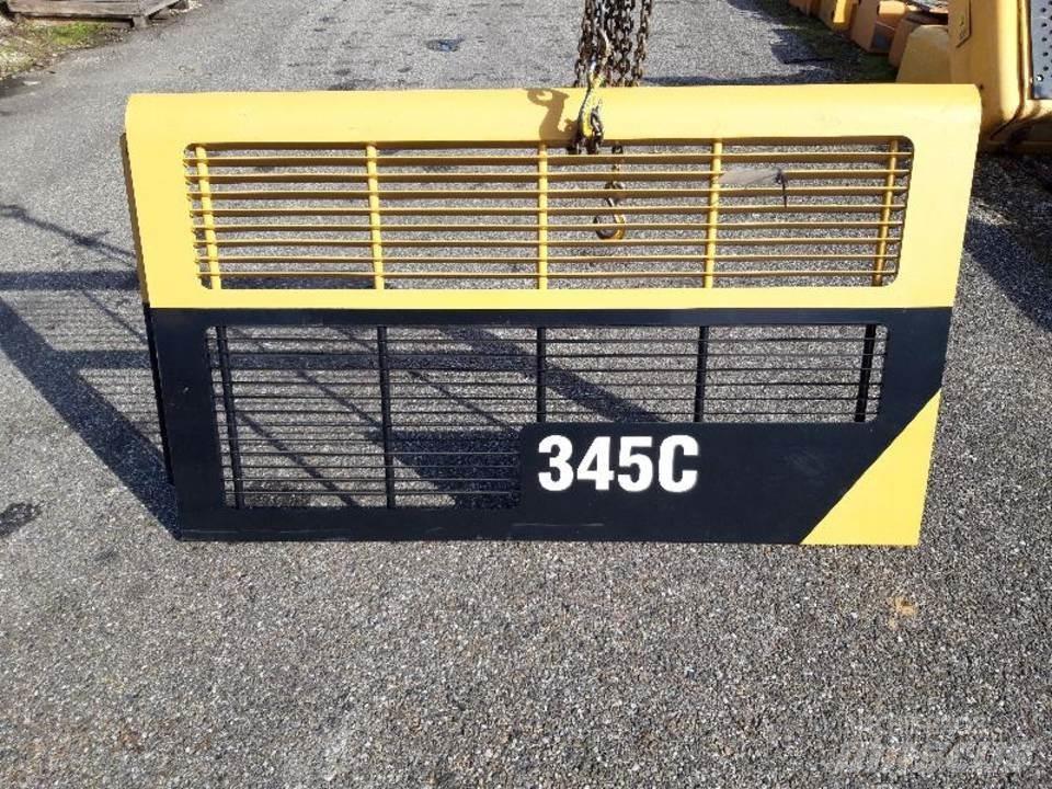 CAT 345C Cabine en interieur