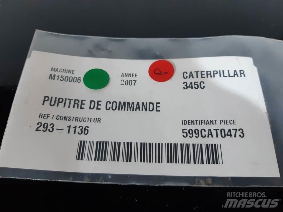 CAT 345C Cabine en interieur