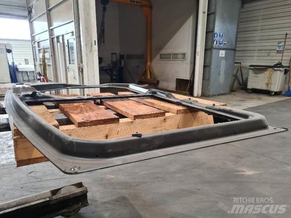 CAT 345D Cabine en interieur