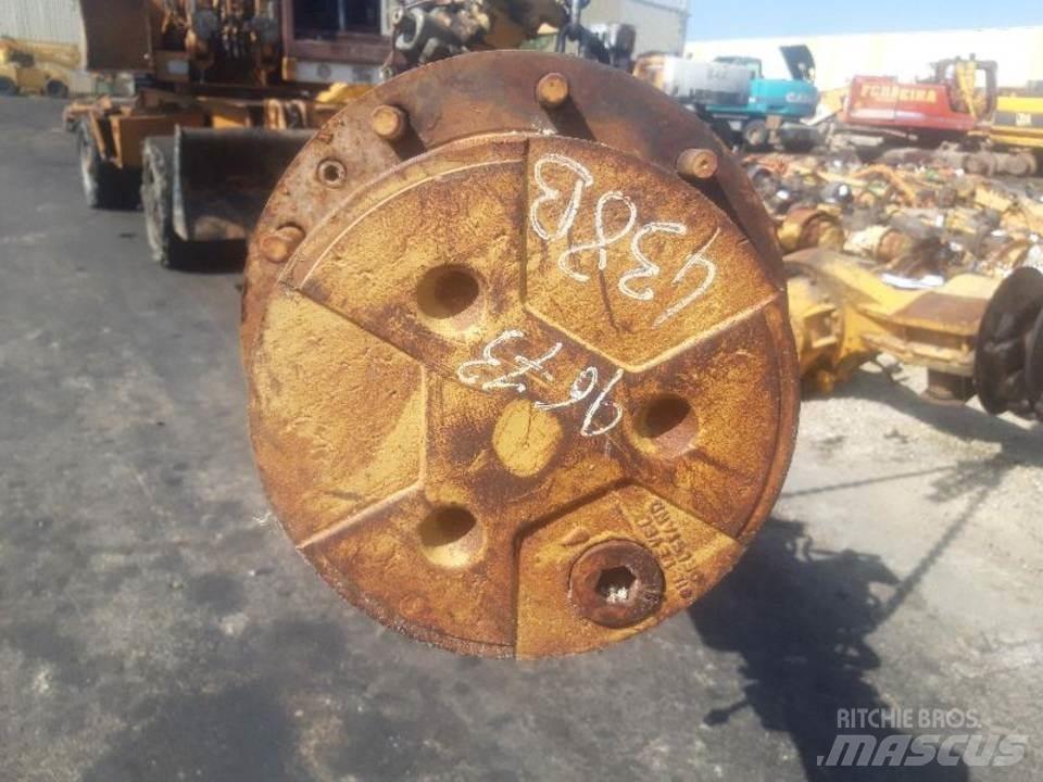 CAT 438B Transmissie