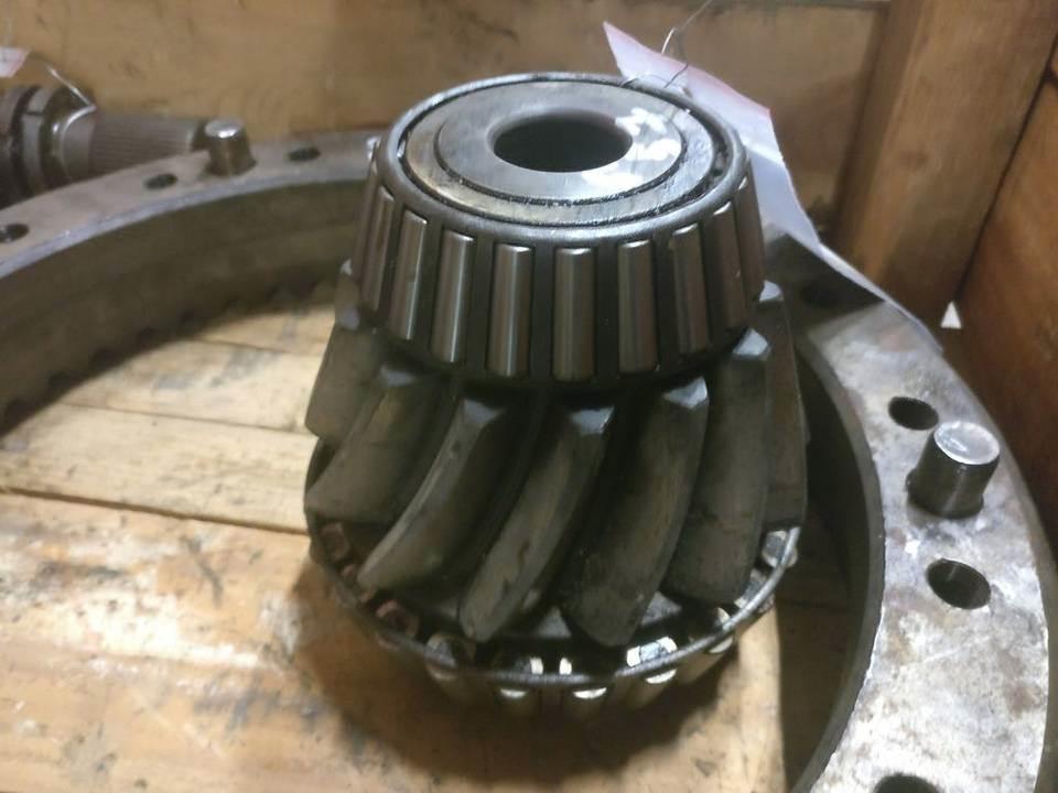 CAT 657B Transmissie