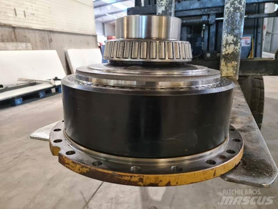 CAT 735 Transmissie
