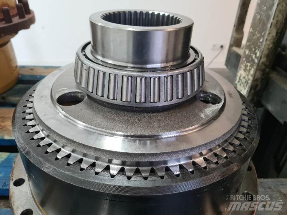 CAT 735 Transmissie