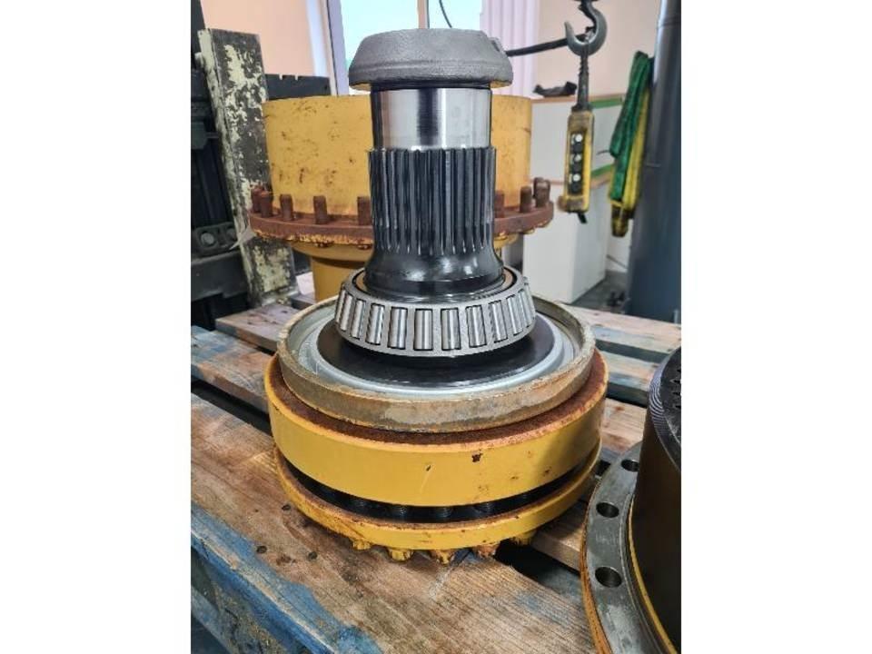 CAT 735 Transmissie