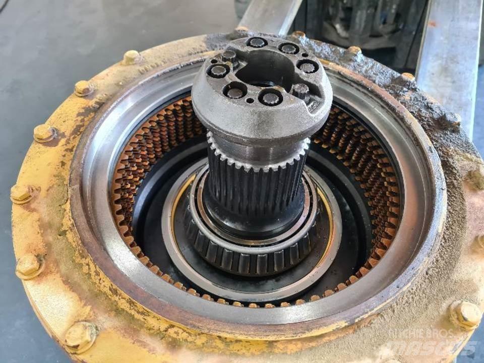 CAT 735 Transmissie