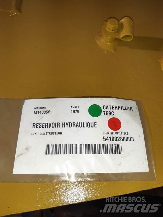 CAT 769C Cabine en interieur