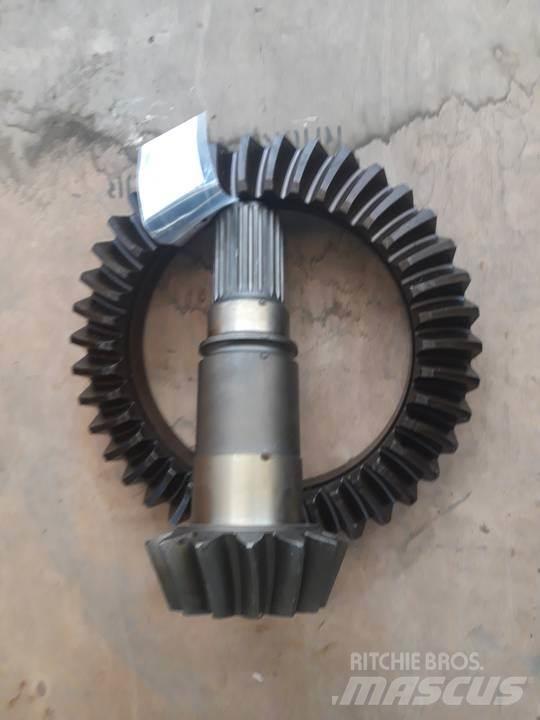 CAT 824B Transmissie