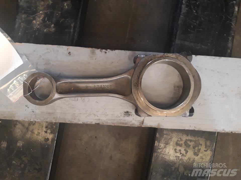 CAT 826C Motoren