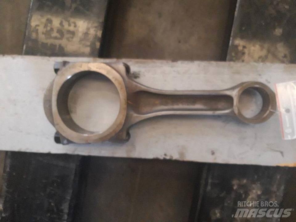 CAT 826C Motoren
