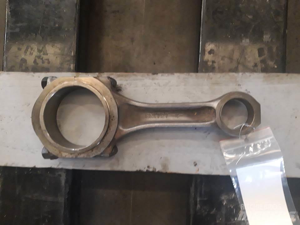 CAT 826C Motoren