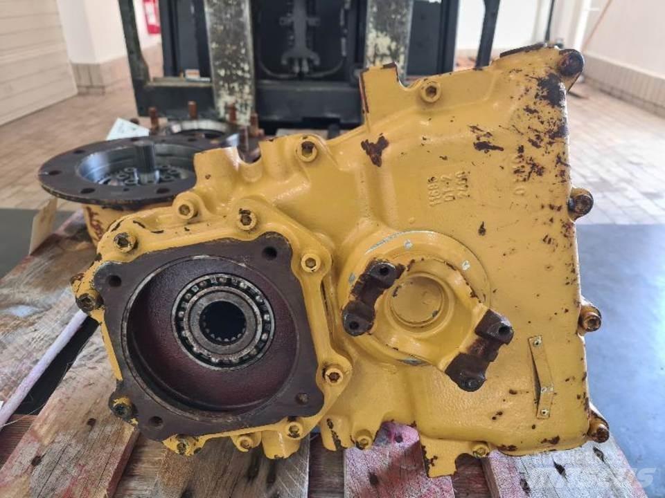 CAT 906H Transmissie