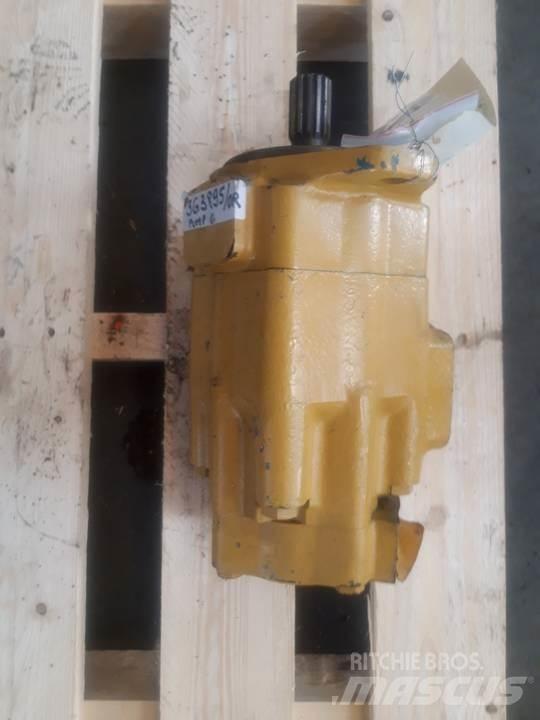 CAT 936E Hydraulics