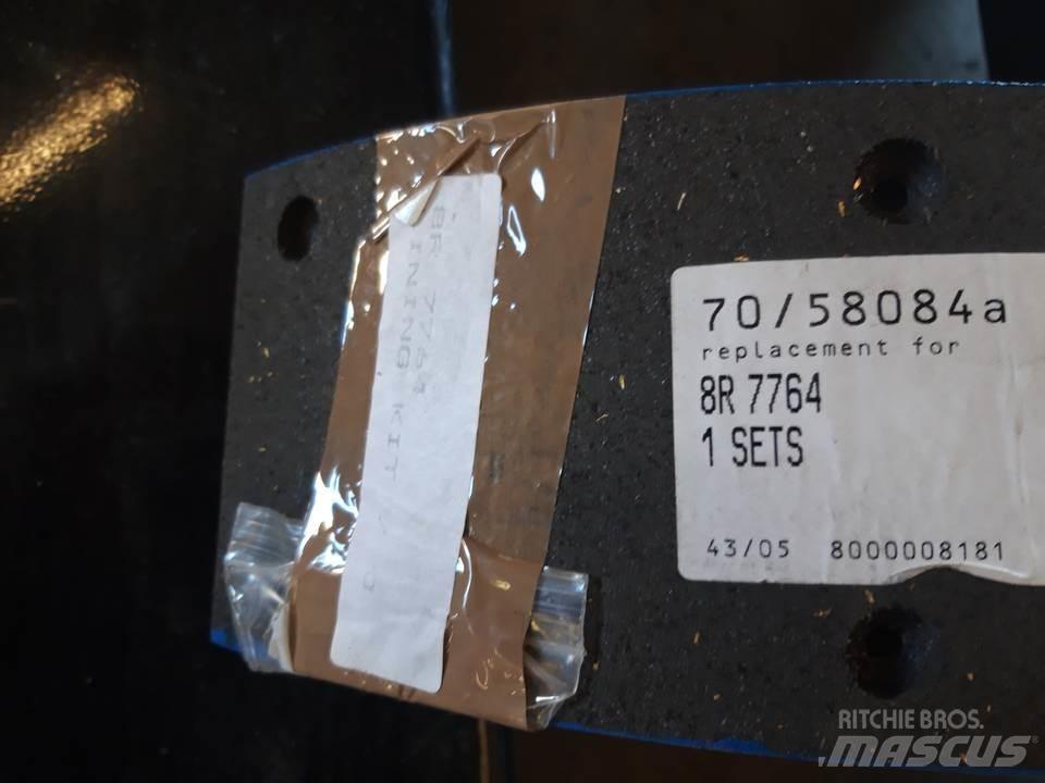 CAT 950 Rupsbanden, kettingen en onderstel