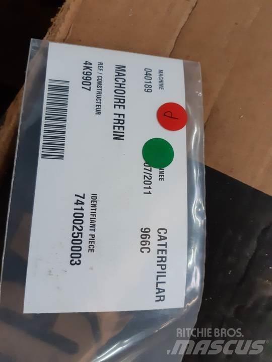 CAT 966C Rupsbanden, kettingen en onderstel