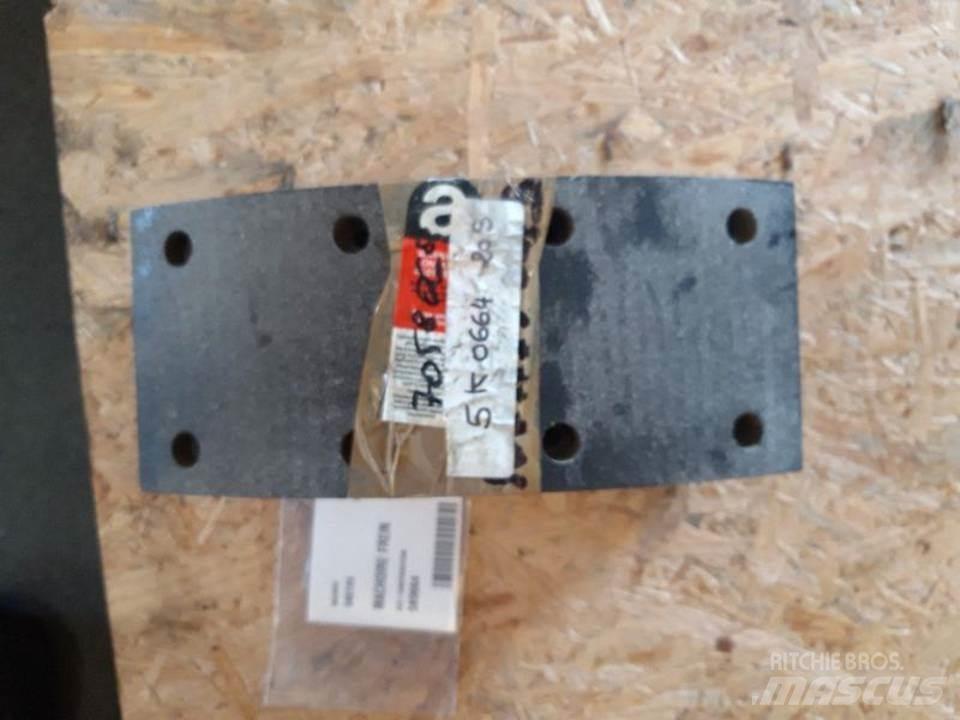 CAT 966C Rupsbanden, kettingen en onderstel