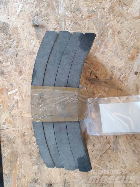 CAT 966C Rupsbanden, kettingen en onderstel
