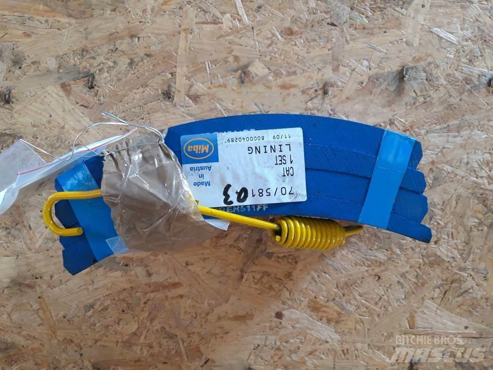 CAT 966D Rupsbanden, kettingen en onderstel