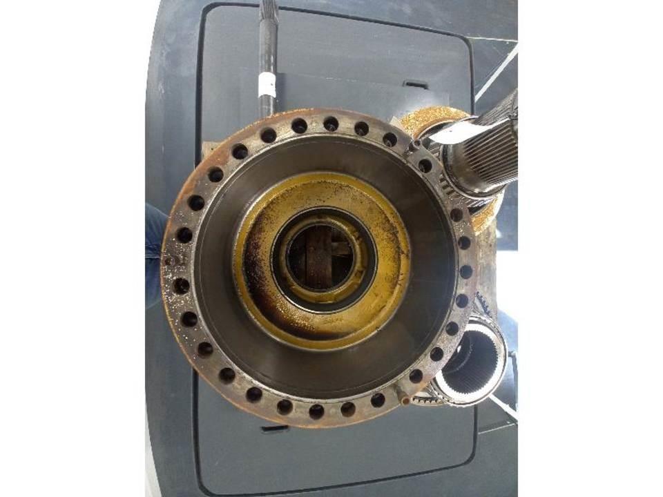 CAT 980K Transmissie