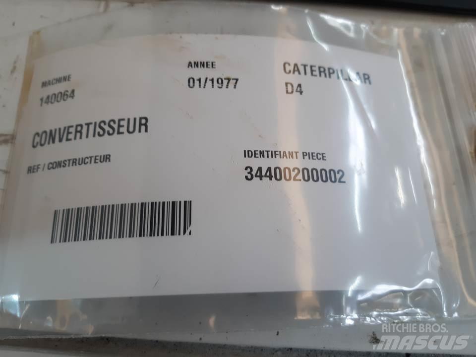 CAT D4 Transmissie