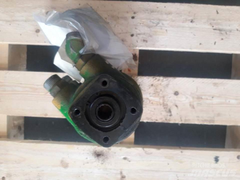 CAT IT18B Hydraulics