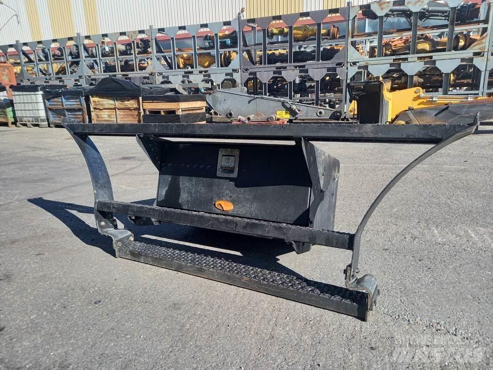 CAT M320F Cabine en interieur