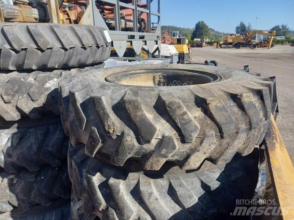 CAT M320F Rupsbanden, kettingen en onderstel