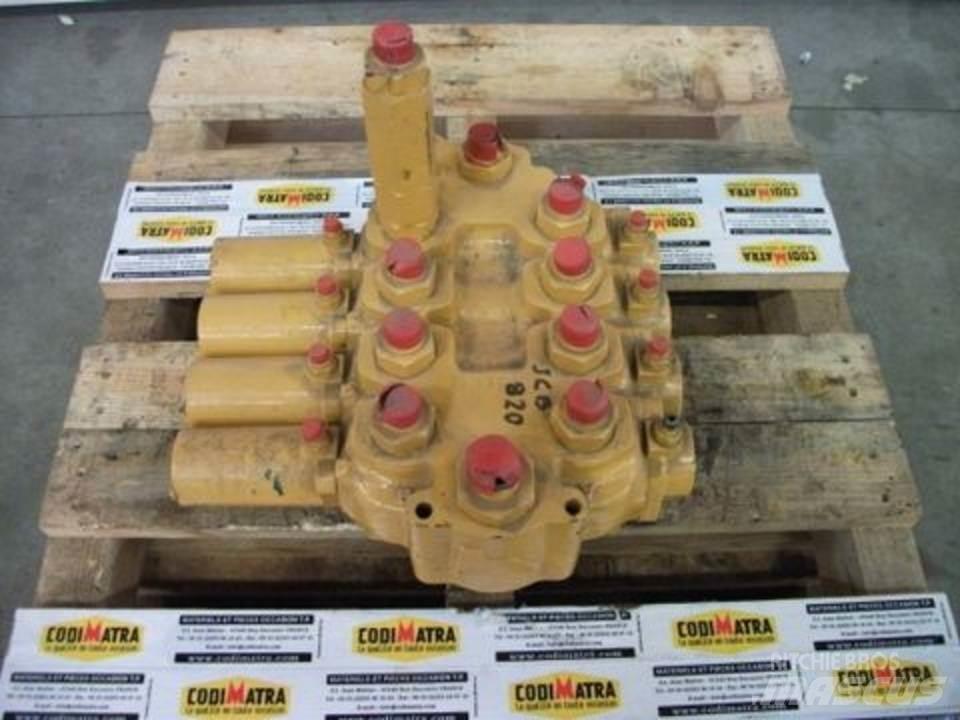 JCB 820 Hydraulics