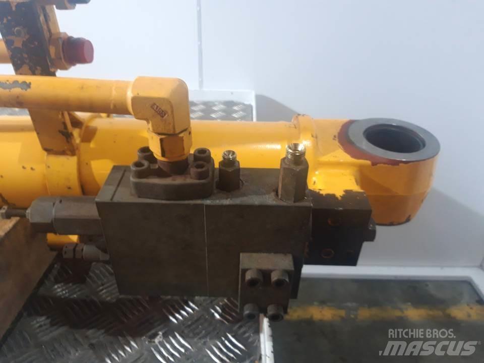 JCB JS160 Hydraulics