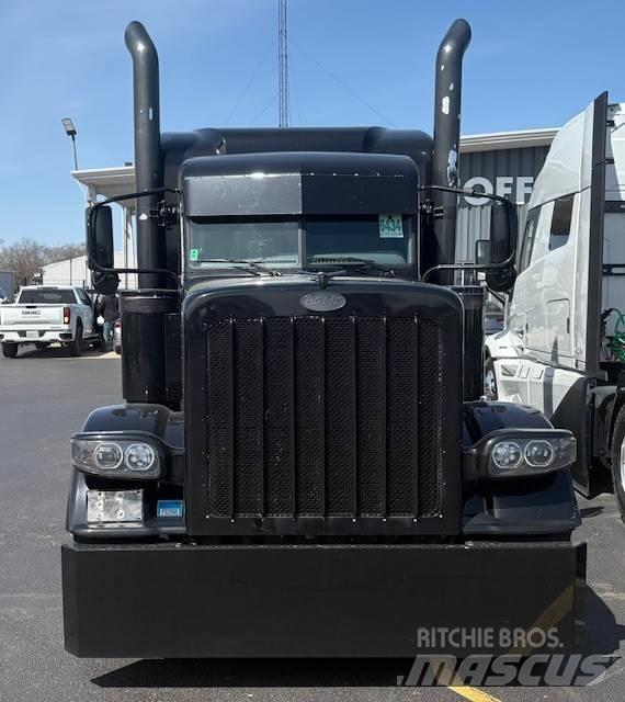 Peterbilt 389 Anders