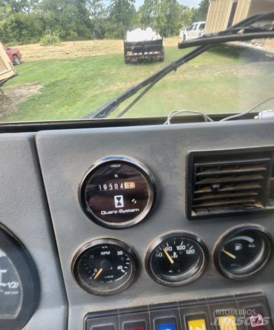 Grove GMK4075 Kranen voor alle terreinen